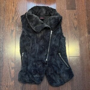H&M Black Faux Fur Vest